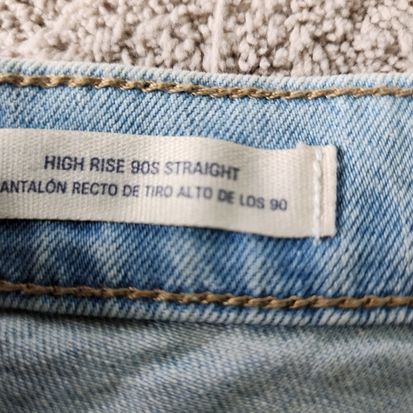 Women's High-Rise 90's Straight Jeans - Universal Thread Vintage Light Wash 16 - Picture 4 of 16